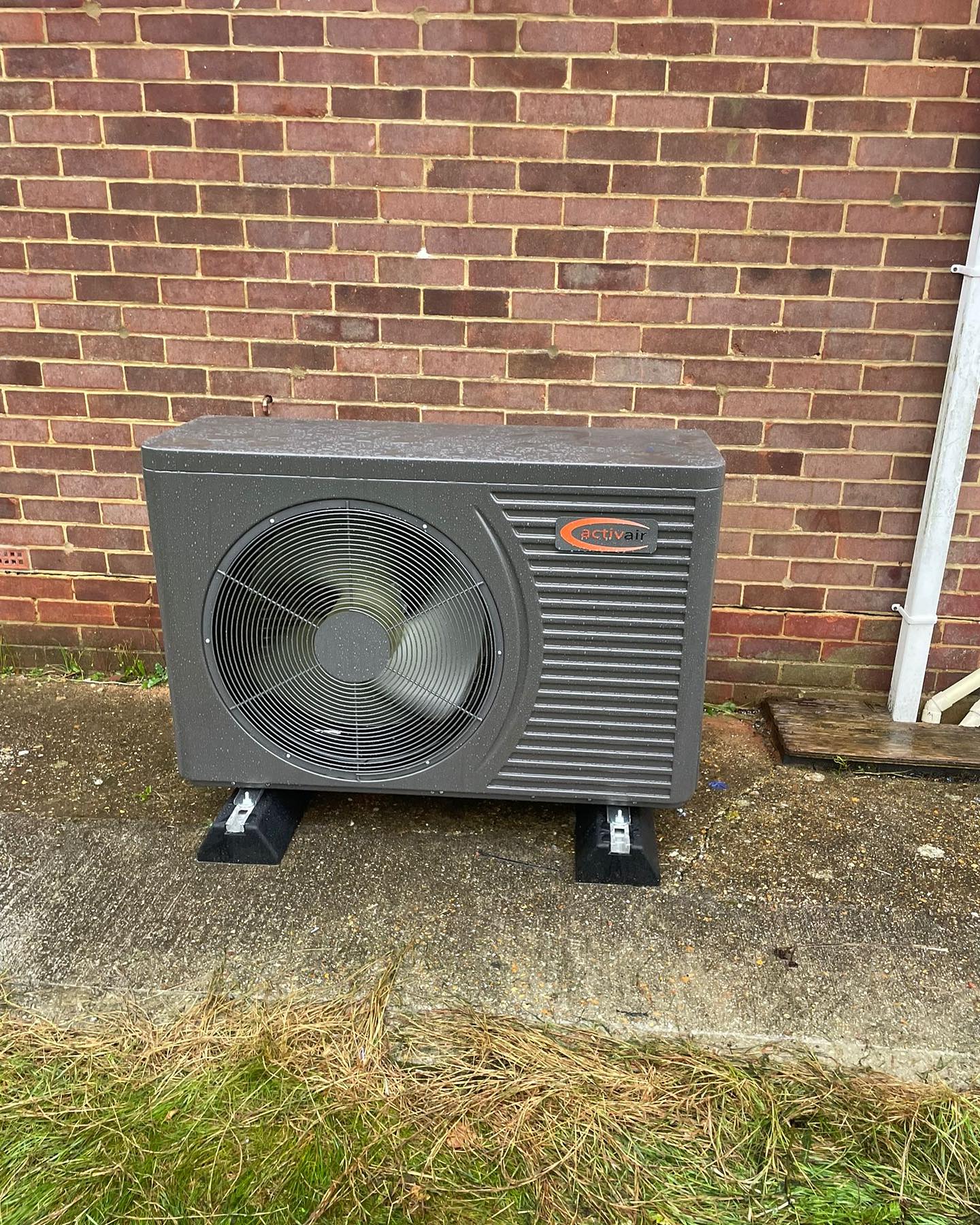 Air source heat pump installation in Andover, Hampshire